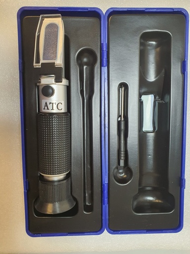 [SCH72600001] Handrefraktometer EICKEMEYER® z. Messung spez. Uringewichts und für Serumprotein - Neu und in Originalverpackung, Pipette fehlt.